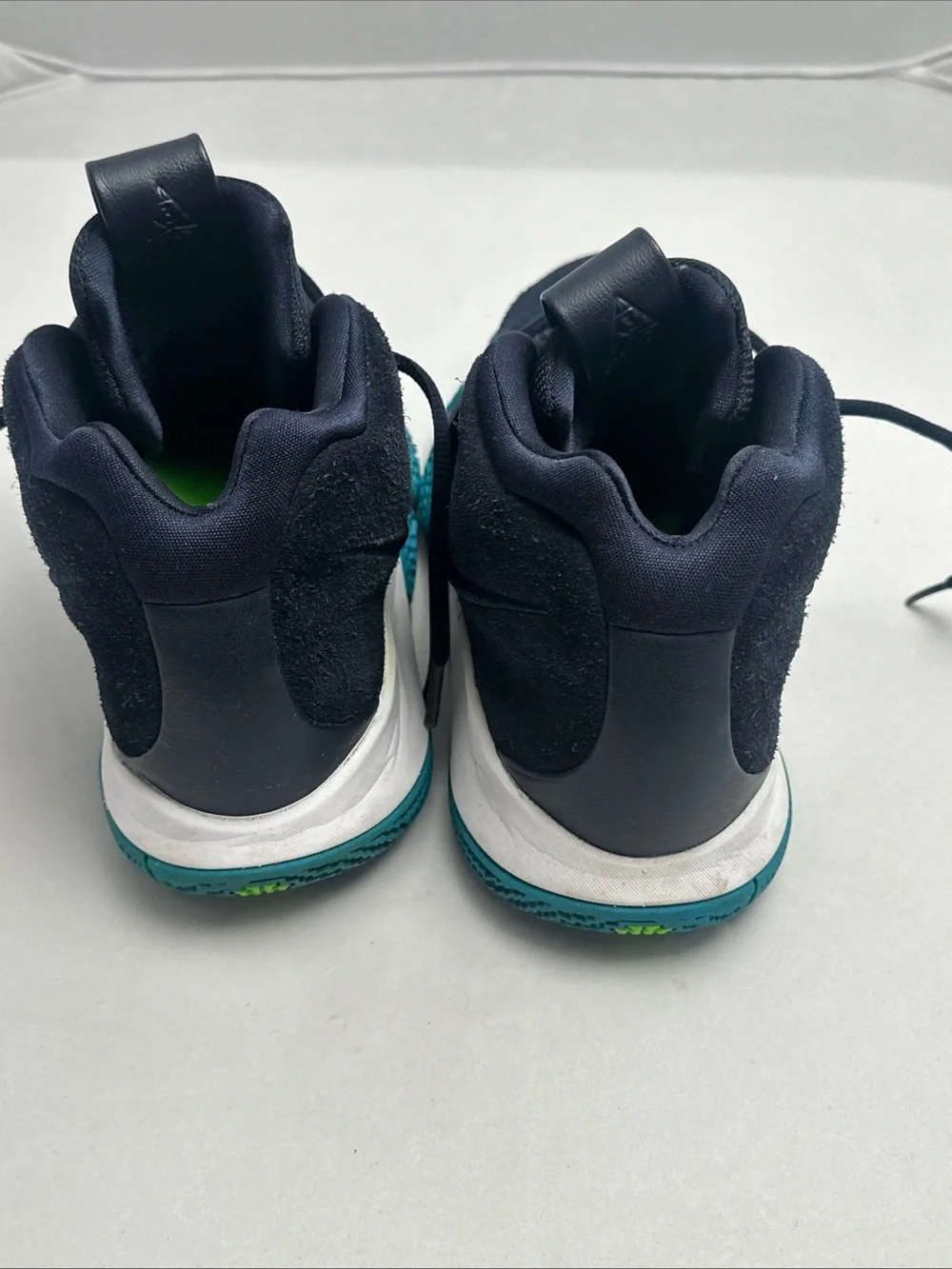 Nike Men's Navy and Teal Basketball Sneakers